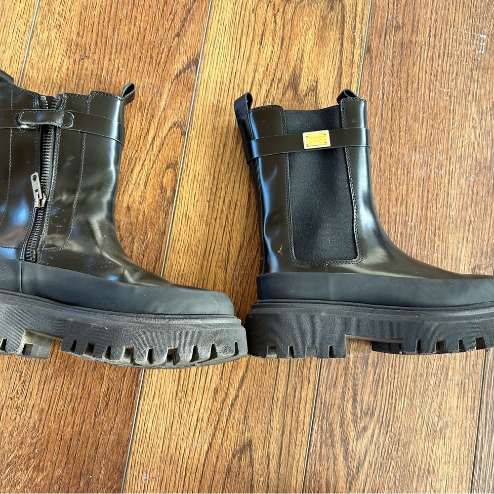 Dolce & Gabbana size 31 girls calfskin ankle boots